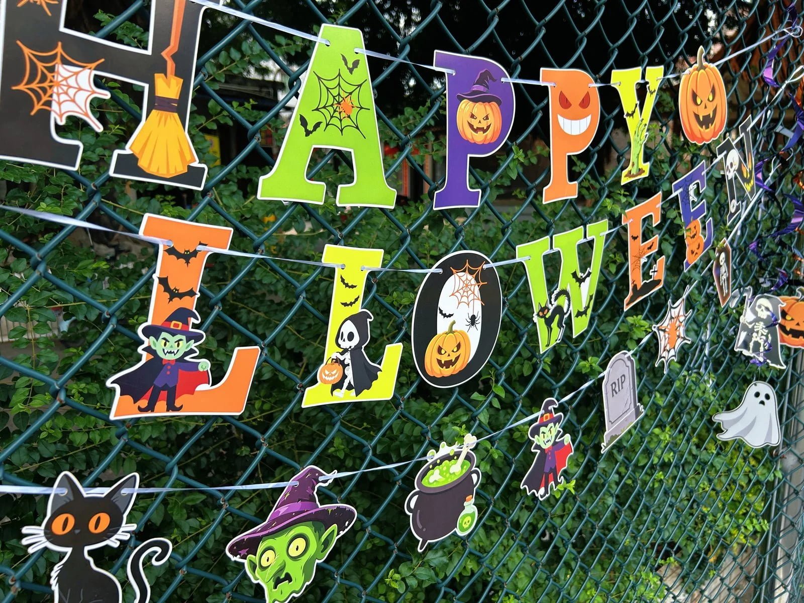 Classic Halloween Letter Banner Set — HAPPY HALLOWEEN — additional product view 1