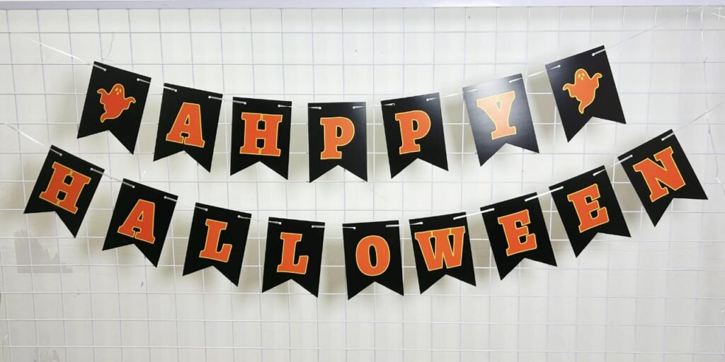 Halloween Swallowtail Bunting Banner — Black & Orange
