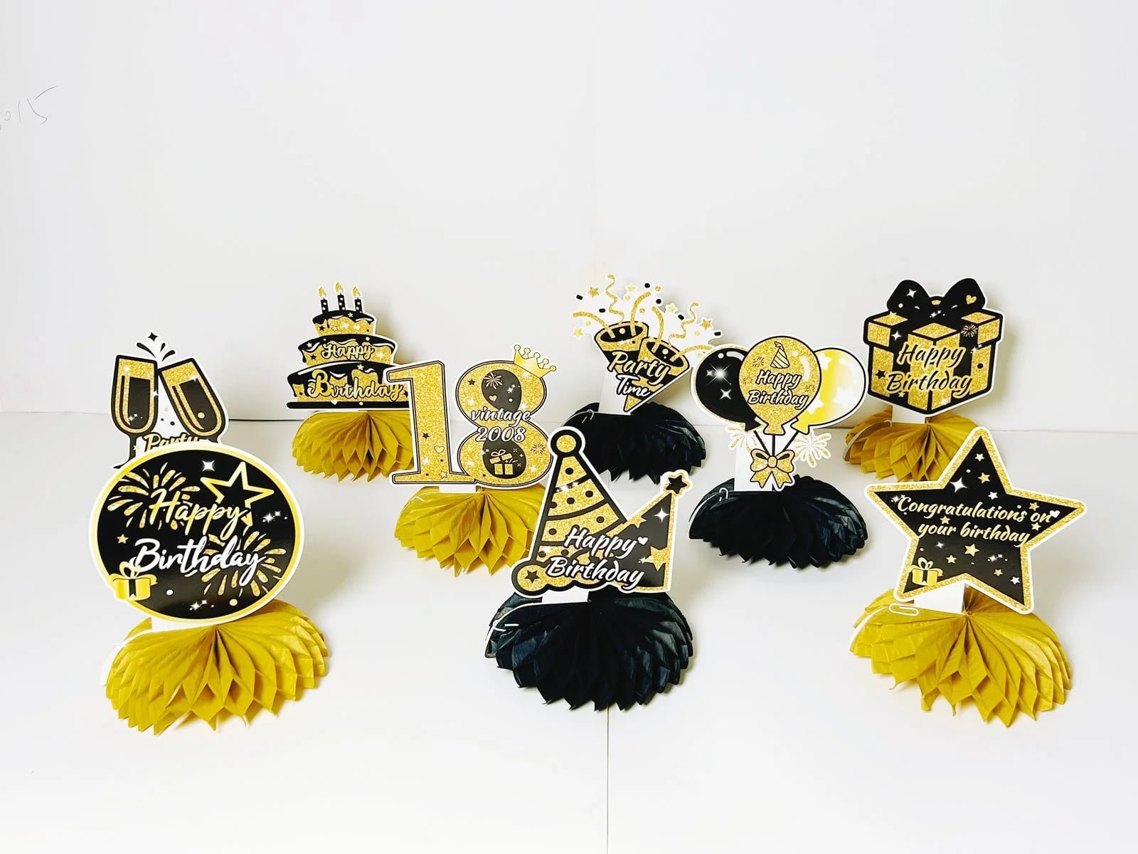 18th Birthday Gold Honeycomb Table Decorations — additional product view 1